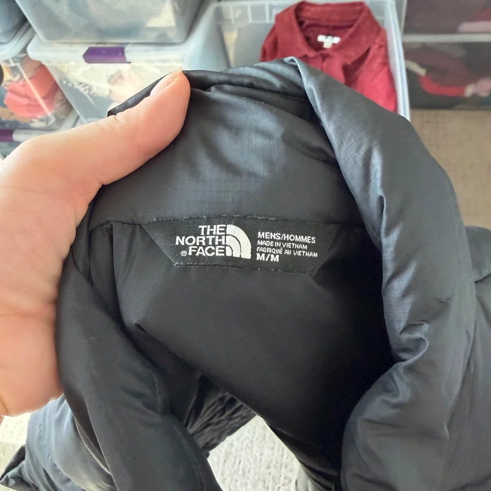 Men's The North Face Aconcagua Puffer Vest in Black size Medium